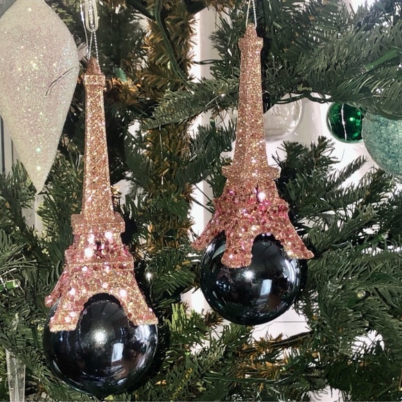 NWT! 🎄Paris Eiffel Tower Christmas Pink n’ Blue Ornament - Picture 1 of 6